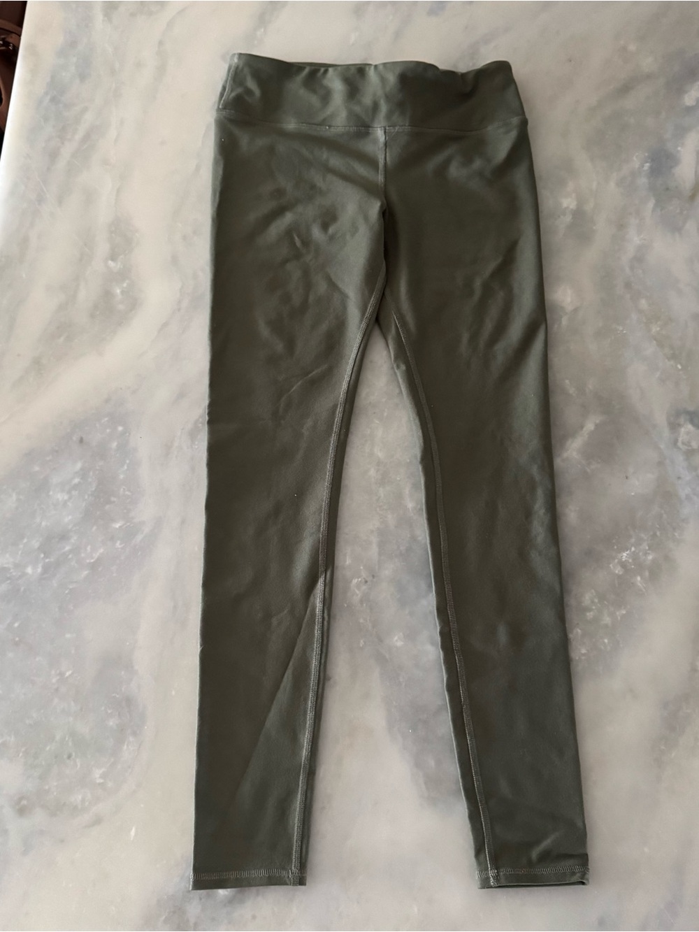 ALO Air Brush High Rise Leggings Green Size M RN#87370